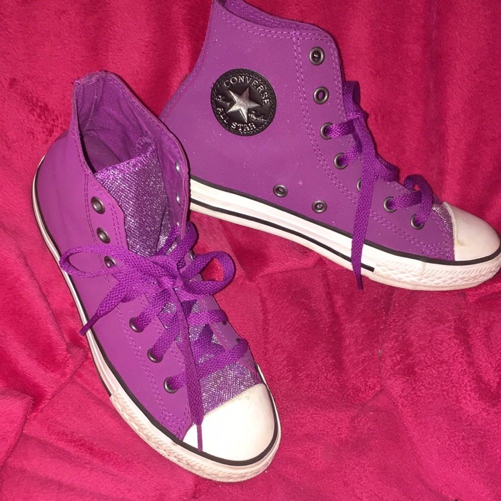 Girls Converse